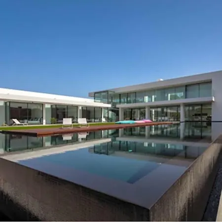 Sleeps 12 Pool Air Con Wifi Villa *